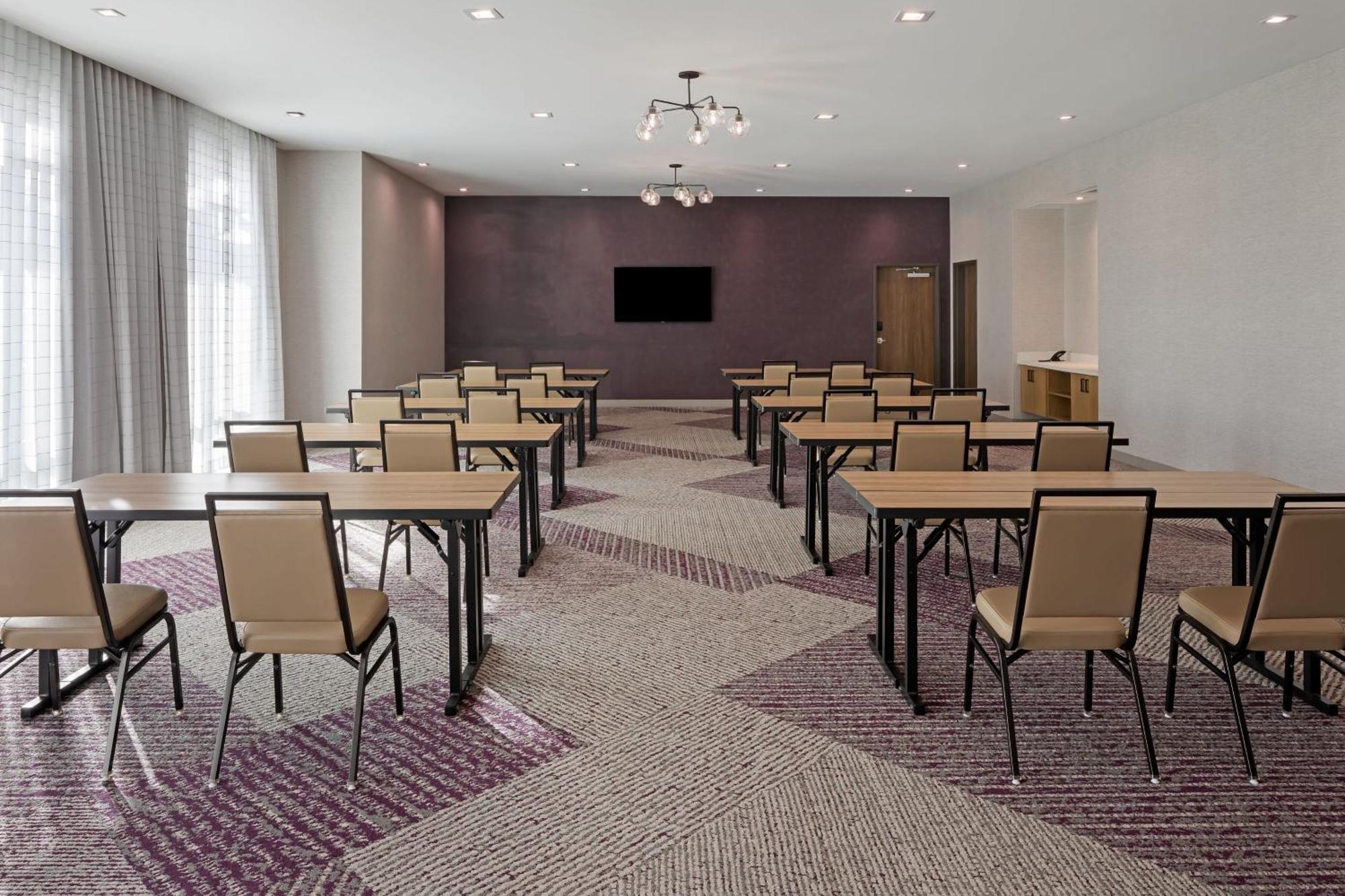 Residence Inn By Marriott Chatsworth Los Angeles Exterior photo