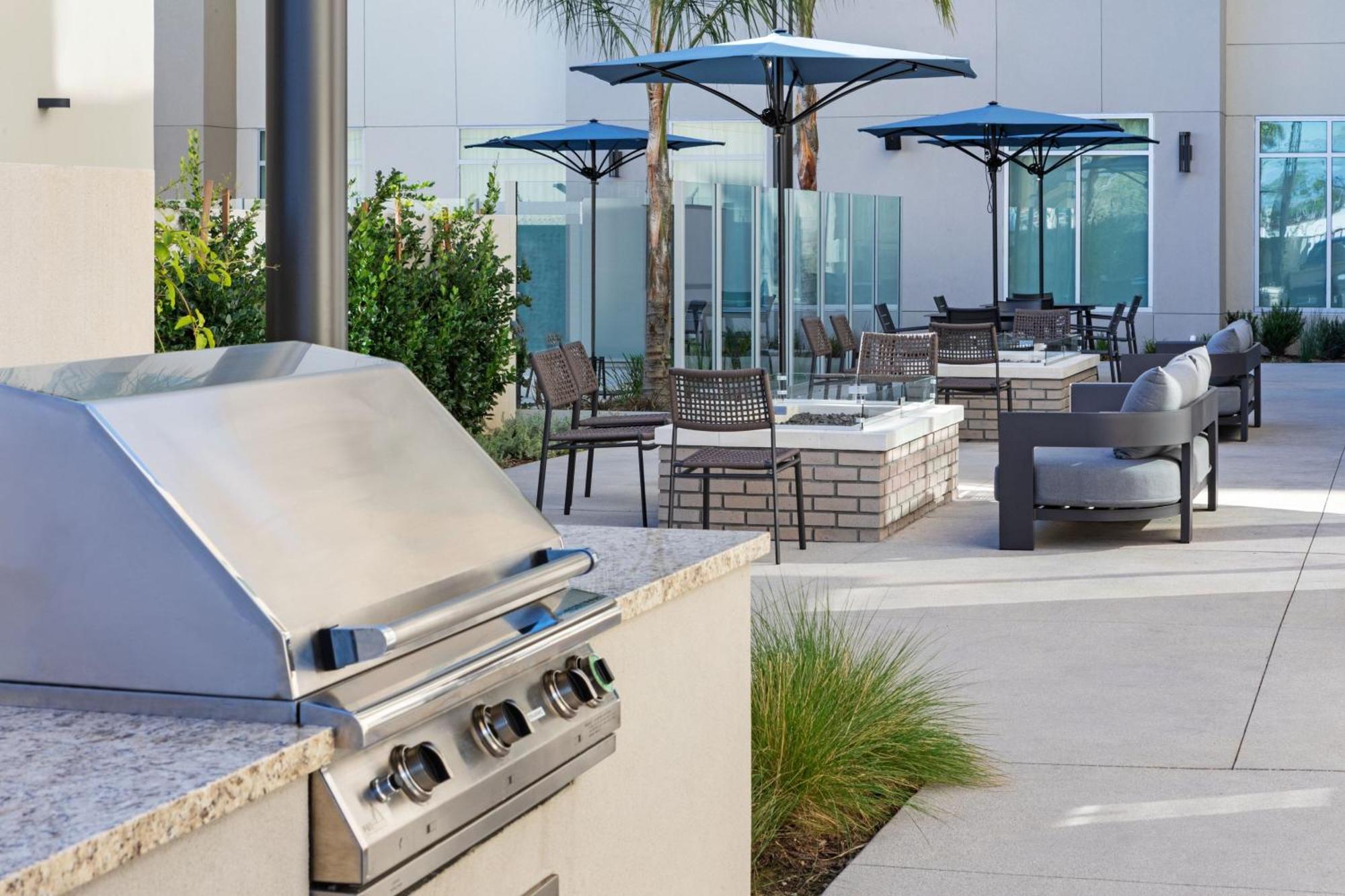 Residence Inn By Marriott Chatsworth Los Angeles Exterior photo